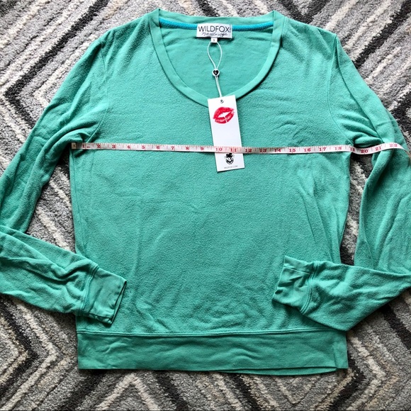 WILDFOX Baggy Beach Jumper Deep V Knit Pullover - Picture 8 of 16